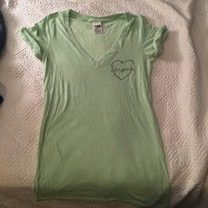 PINK- Victoria’s Secret Tee💚